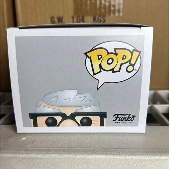 Funko Pop! Disney Pixar Up Carl Figure #59! - Picture 6 of 7